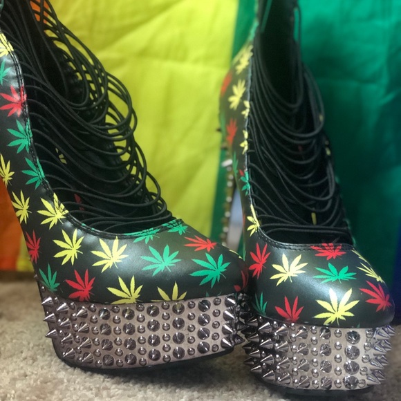 Marry Jane statement heels - Picture 5 of 8